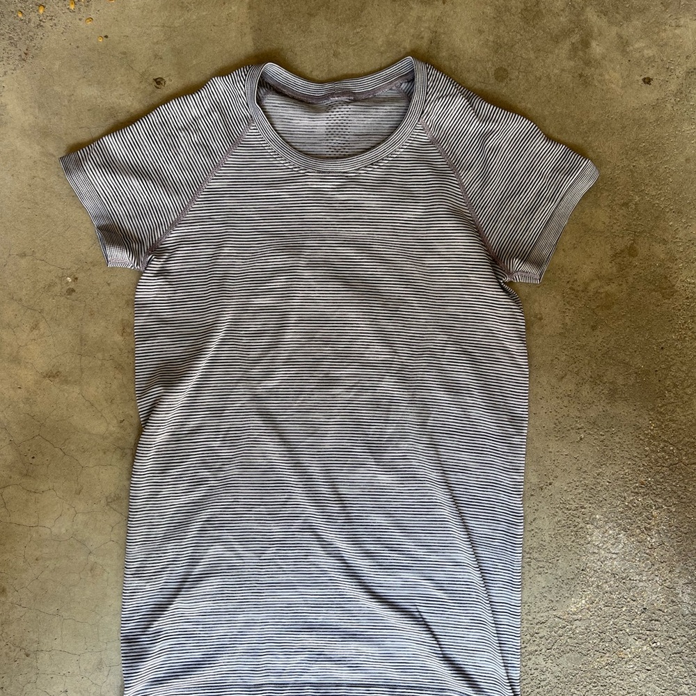 lululemon athletica Gray Striped Short Sleeve Tee